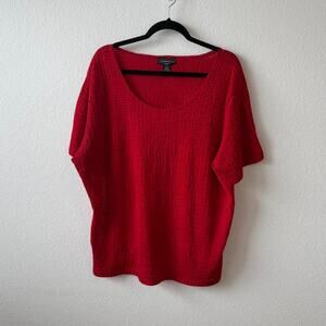 Red short sleeve stretchy textured top